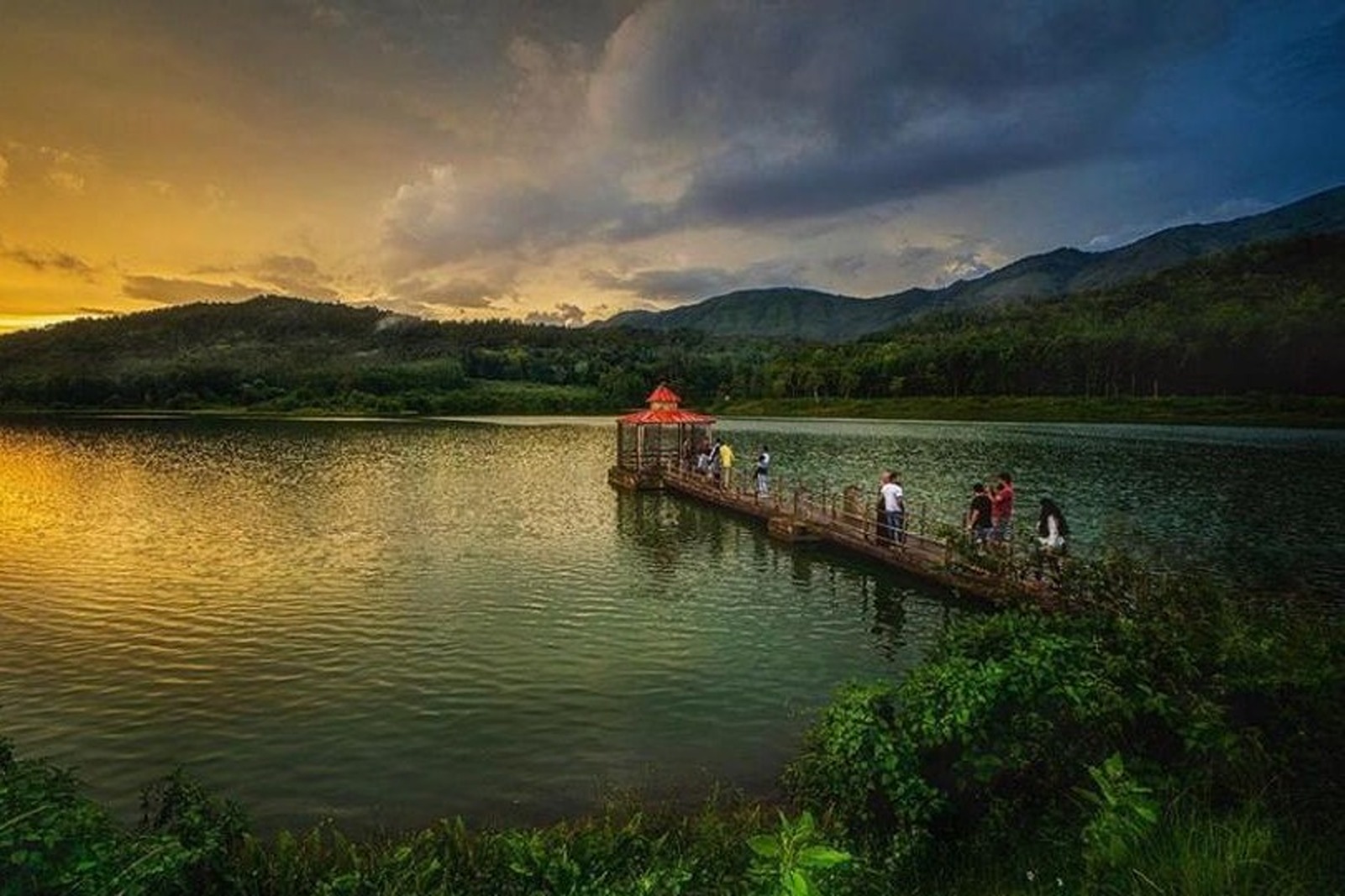 Lake View Nature Stay