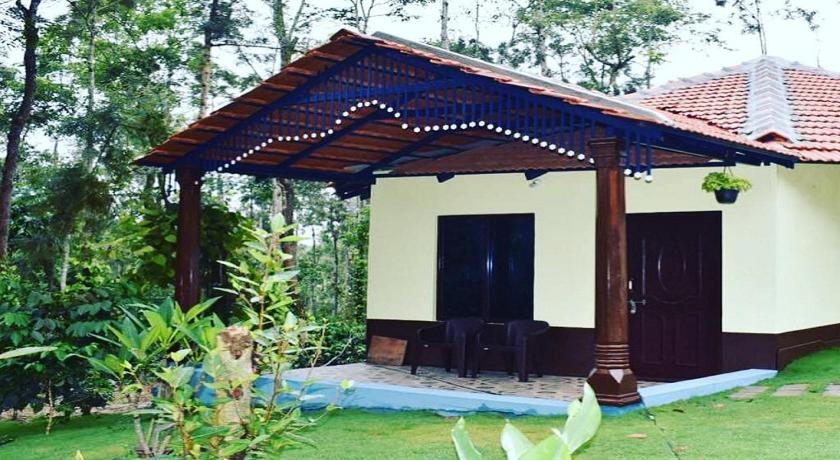 WhatsApp Image 2025-11-04 at 10.28.52 PM (1)