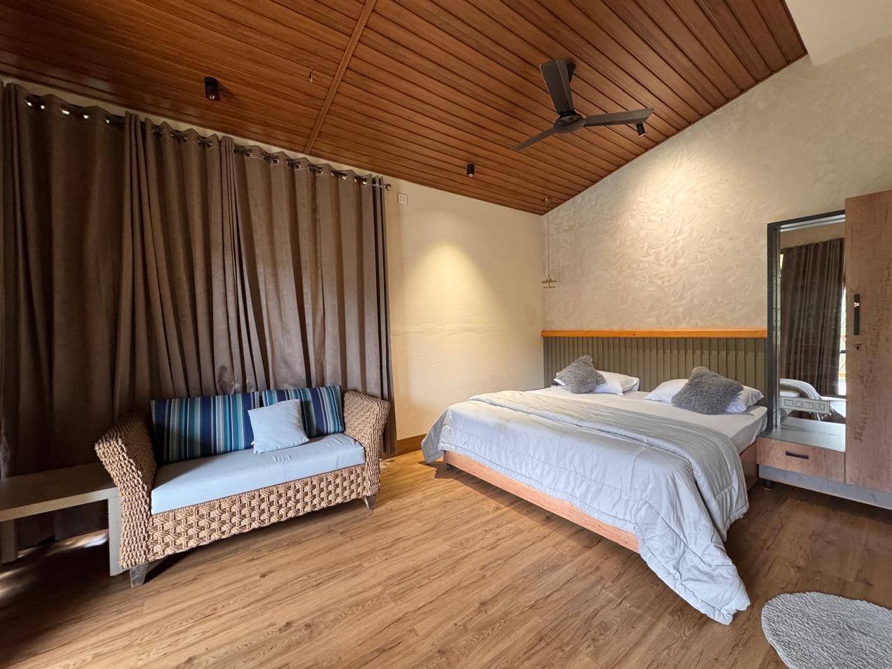 WhatsApp Image 2025-11-06 at 10.54.25 AM (2)