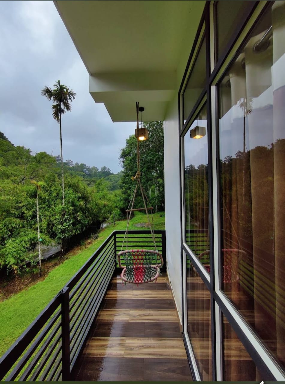 WhatsApp Image 2025-11-06 at 10.54.27 AM (1)