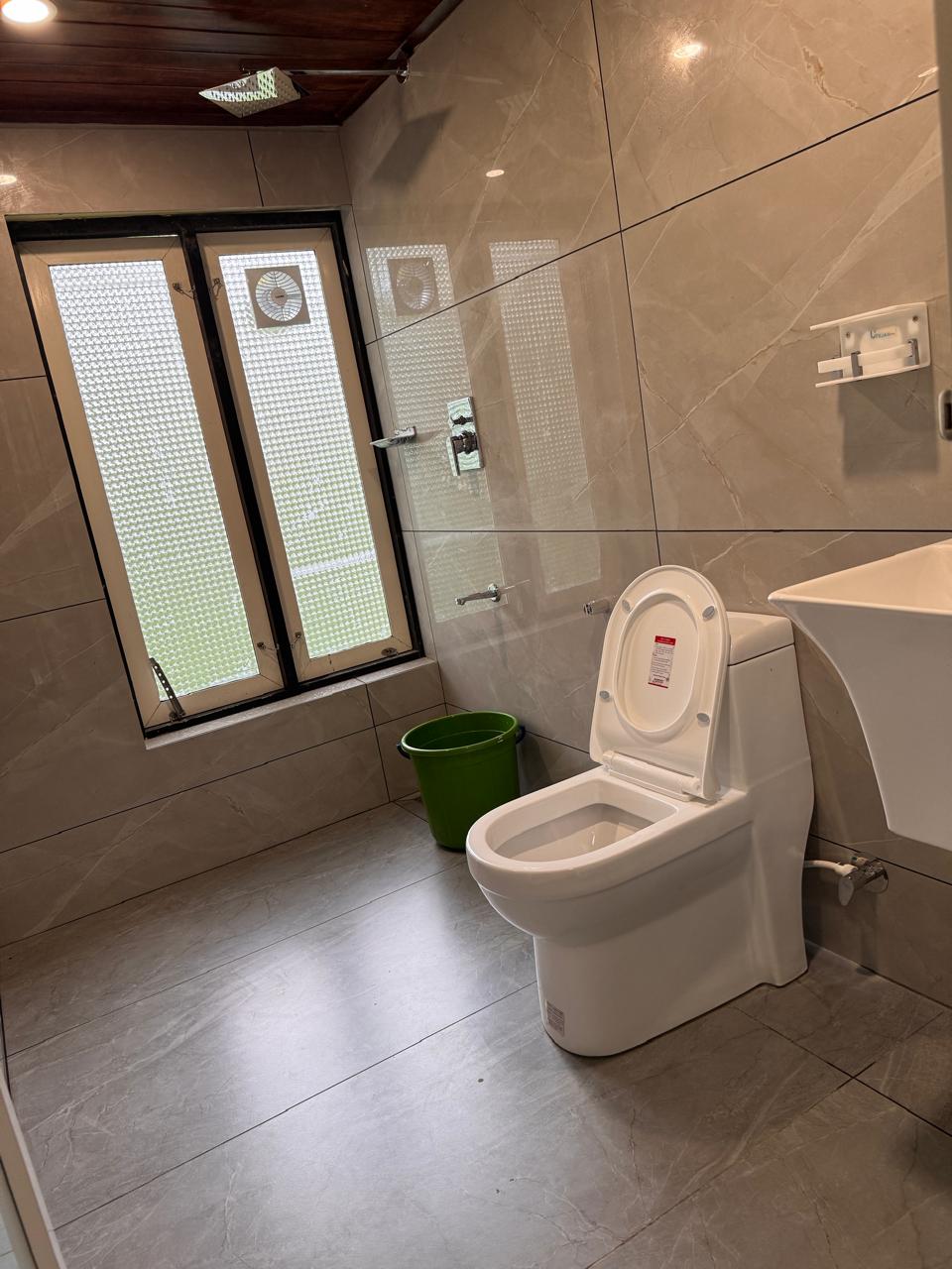 WhatsApp Image 2025-11-06 at 10.54.30 AM (1)