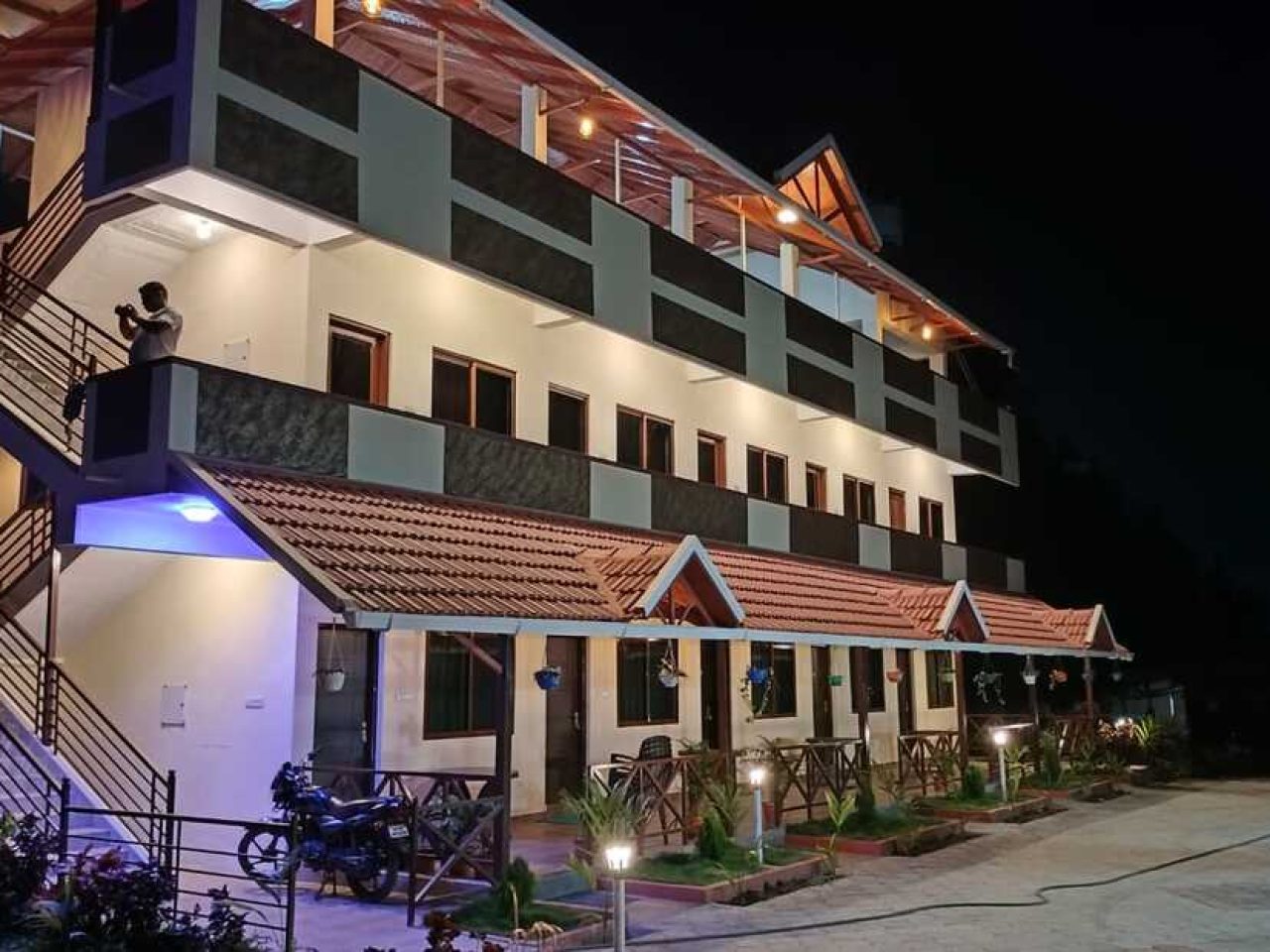 Hasiru Gudda Chikkamaglur image 5