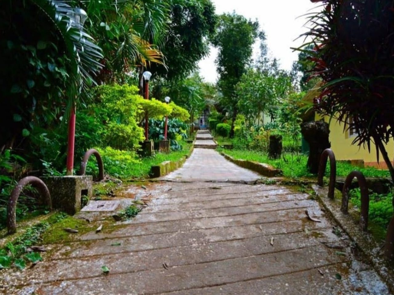 River Breeze Retreat
