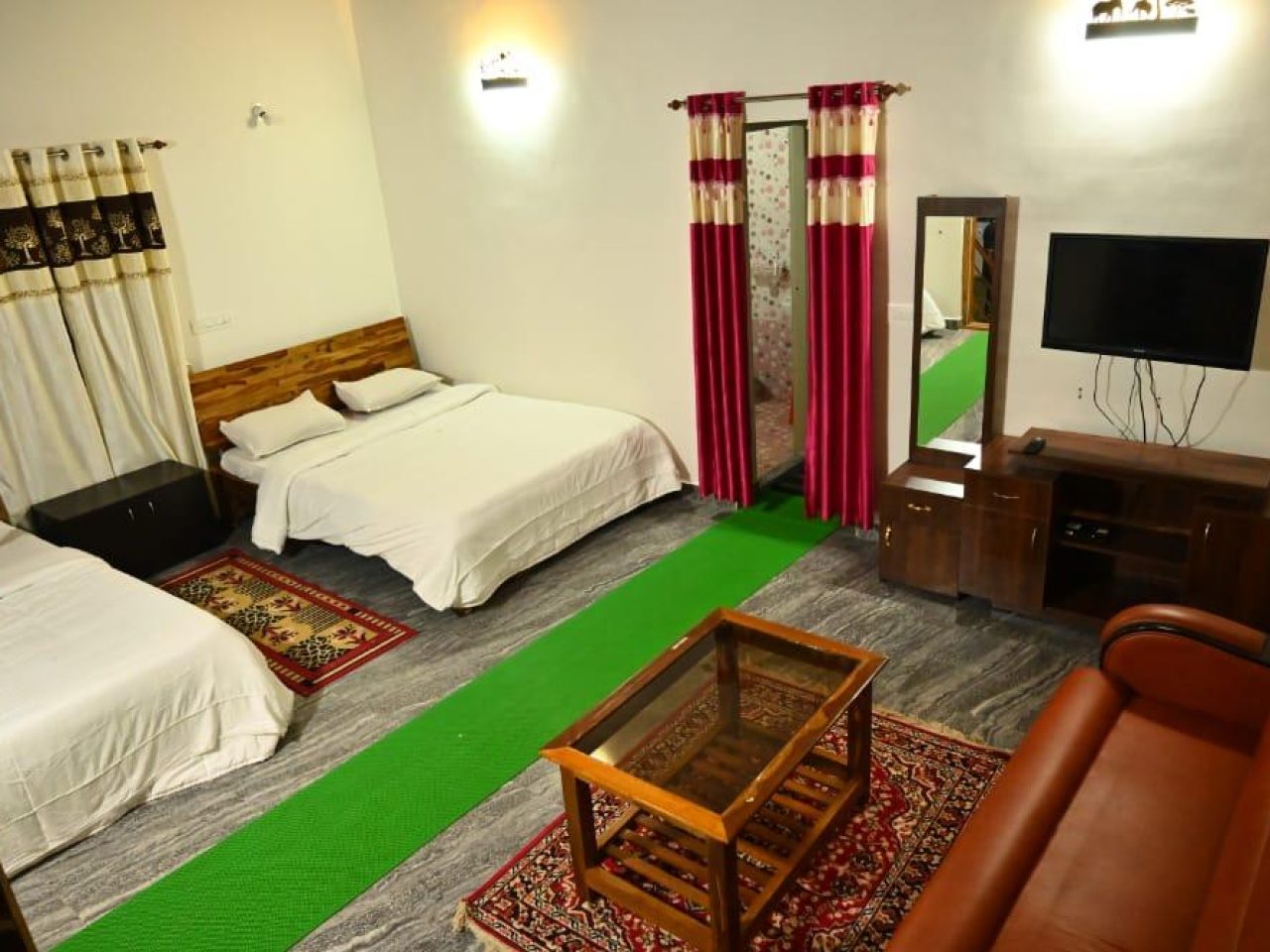 River Green Retreat​